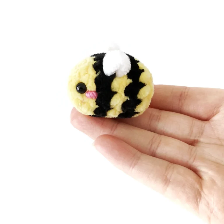 No-Sew Crochet Bee Pattern