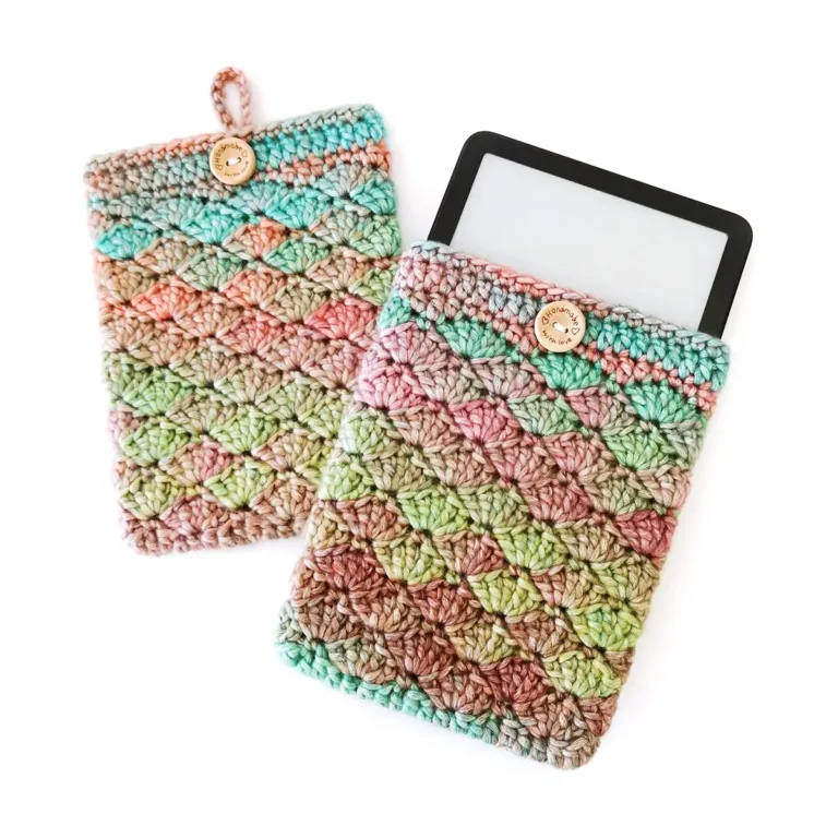 Mermaid Scale Crochet Kindle Cover Pattern